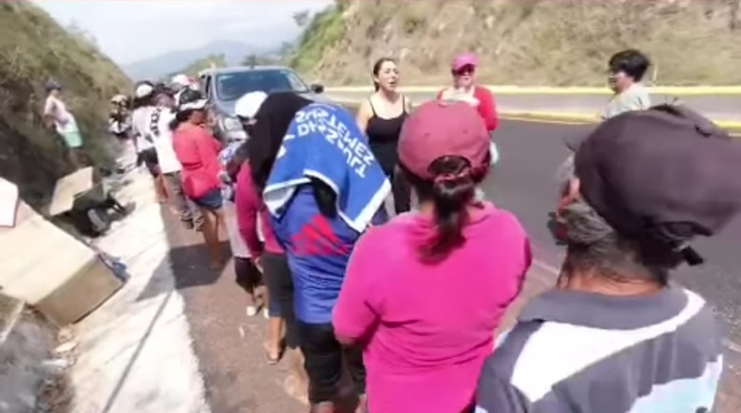 Vuelve diputada Dulce Silva a Acapulco a ofrecer ayuda humanitaria a damnificados por 'Otis'